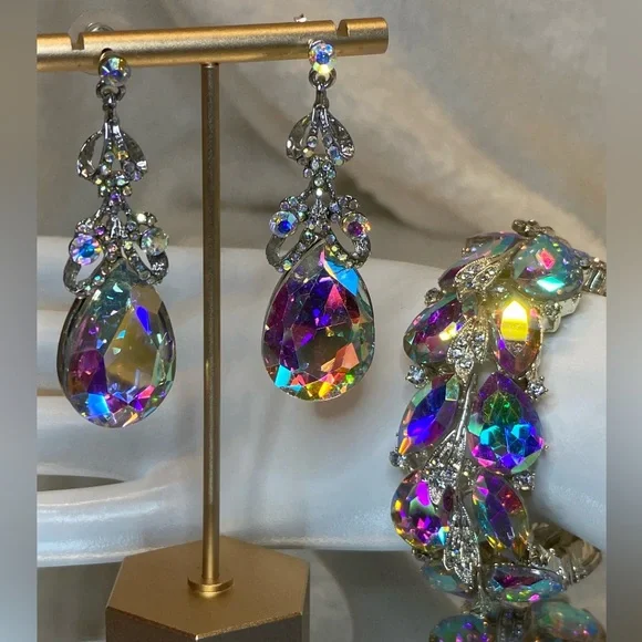 Aurora Borealis Bracelet and Earrings Set